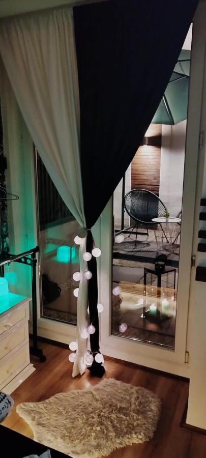 Studio Apartman Black & White Centar Sarajevo Free Parking Exterior photo